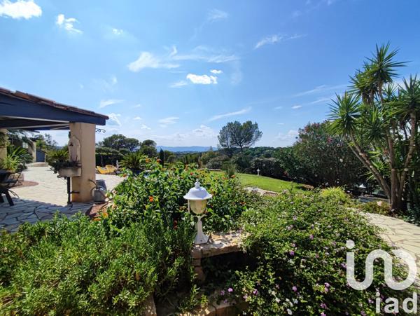 Maison à vendre 4 pièces 146 m² Saint-Raphaël