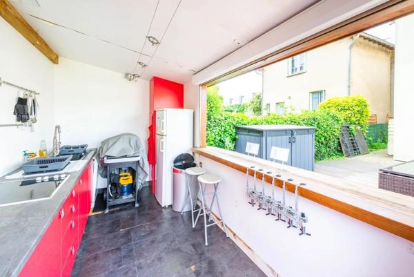 Maison contemporaine - 3 chambres, jardin et garage