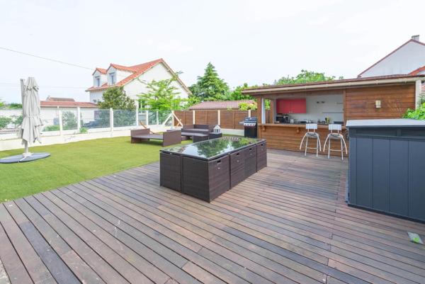 Maison contemporaine - 3 chambres, jardin et garage