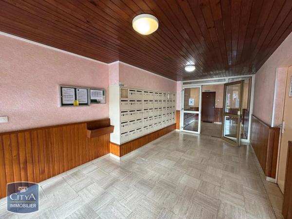 Appartement à louer 2 pièces 51.68m² Le Mans (72000)