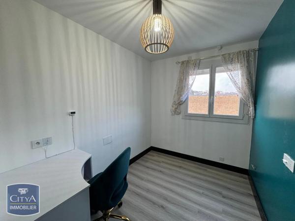 Appartement à louer 2 pièces 51.68m² Le Mans (72000)