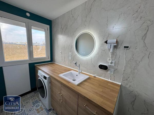 Appartement à louer 2 pièces 51.68m² Le Mans (72000)