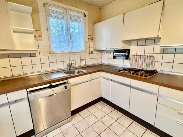 Maison F 4 avec 555 m2 de terrain au calme