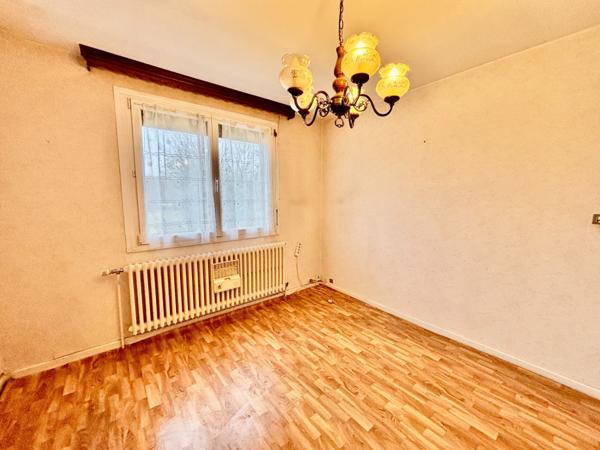 Maison F 4 avec 555 m2 de terrain au calme