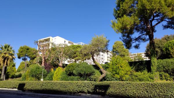Grand 2 pièces, aperçu mer, au calme, grande terrasse - Val Fleuri