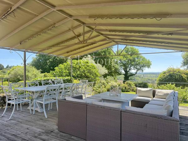 Proche d'Eymet - Vue imprenable pour cette maison de 4 chambres