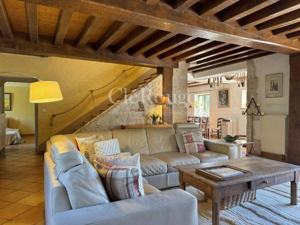 Proche d'Eymet - Vue imprenable pour cette maison de 4 chambres
