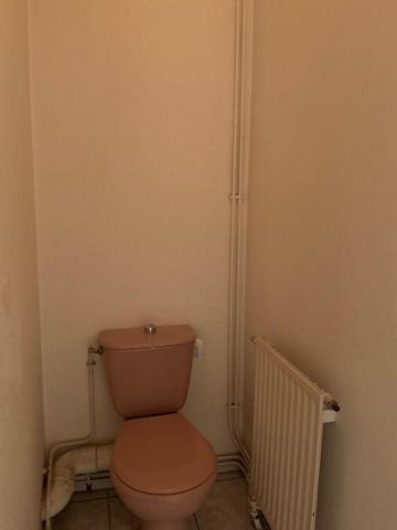 Appartement 65 M2, T3, avec 2 balcons 1 garage, 1 box