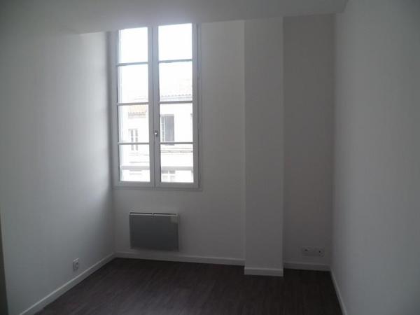 Appartement 3 pièces à louer Rochefort - 17300 / Réf: 2605