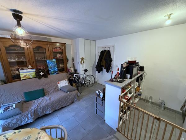 Lunel (34400) LUNEL(34), T3 38 m2 avec terrasse 6 m2