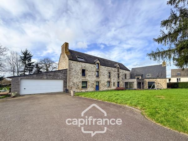 Maison en pierre rénovée – 300 m² habitables – 10 pièces – Terrain 2 800 m² – Réguiny – Garage – Vie de plain-pied