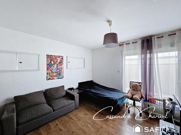 Maison contemporaine avec piscine