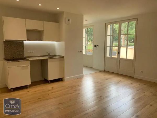 Appartement à louer 2 pièces 50.14m²