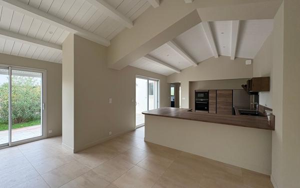 Maison à vendre    4 pièces •  La Rochelle