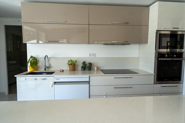 Maison Cabries 10 pièce(s) 245 m2