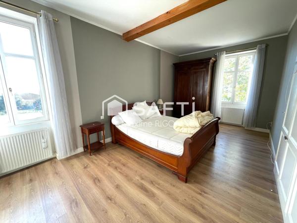 Maison en pierre 8 pièces 284m²