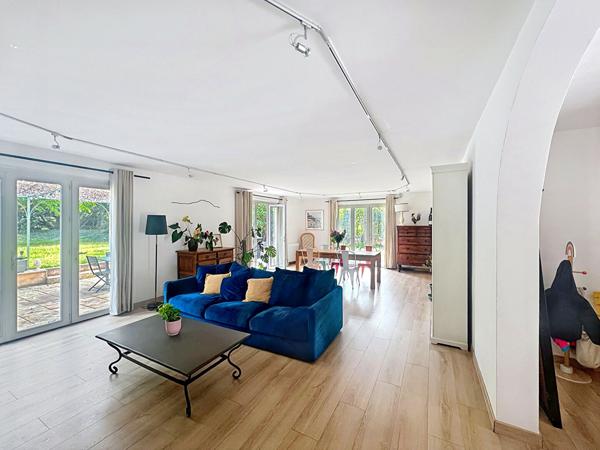 A Vendre au Coeur du Montaiguet maison de 4 chambres sur un terrain de 1800m² au calme absolu