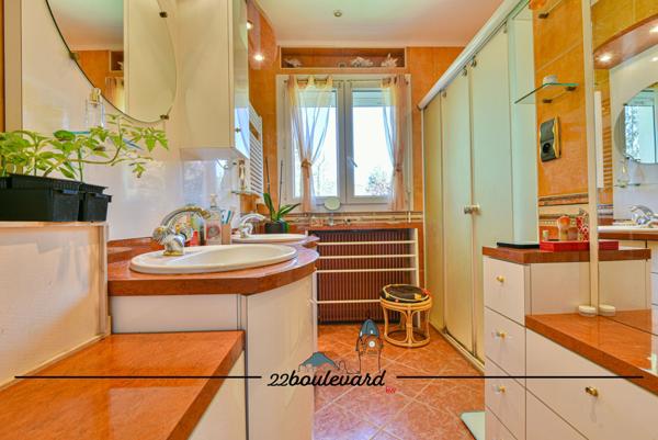 Maison 7 pièces - 220 m² Exclusivité efficity