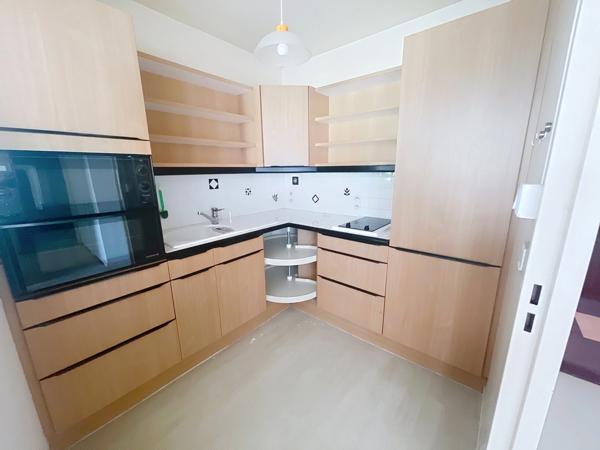 À VENDRE – Superbe F2 de 49,51 m² avec parking & cave – Résidence Seniors Les Jardins d’Arcadie – Mont-Saint-Aignan