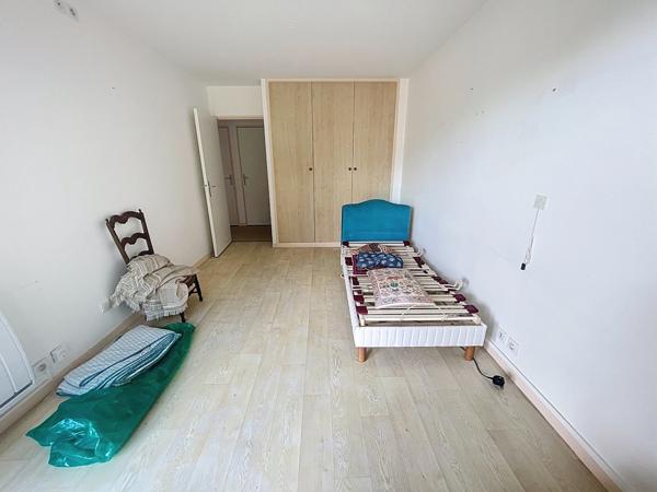 À VENDRE – Superbe F2 de 49,51 m² avec parking & cave – Résidence Seniors Les Jardins d’Arcadie – Mont-Saint-Aignan