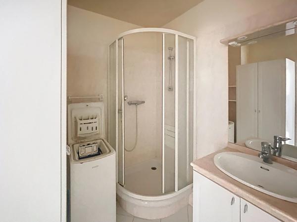 À VENDRE – Superbe F2 de 49,51 m² avec parking & cave – Résidence Seniors Les Jardins d’Arcadie – Mont-Saint-Aignan