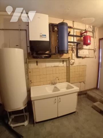 TELOCHE, rare maison de plain-pied avec 3 chambres.