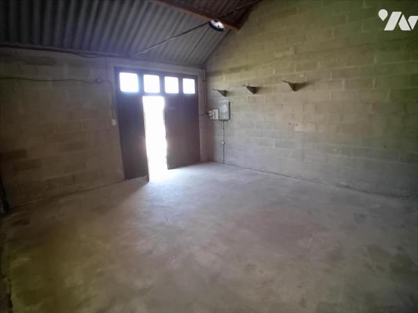 TELOCHE, rare maison de plain-pied avec 3 chambres.