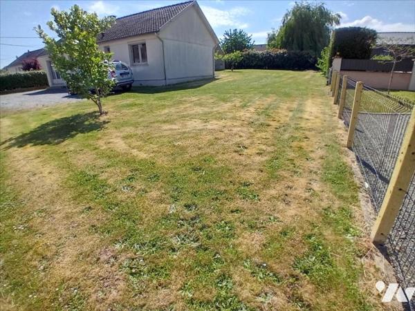 TELOCHE, rare maison de plain-pied avec 3 chambres.