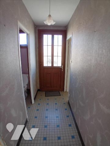 TELOCHE, rare maison de plain-pied avec 3 chambres.