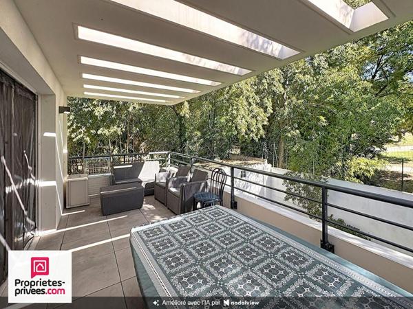 Appartement T4 dernier étage avec deux terrasses et garage