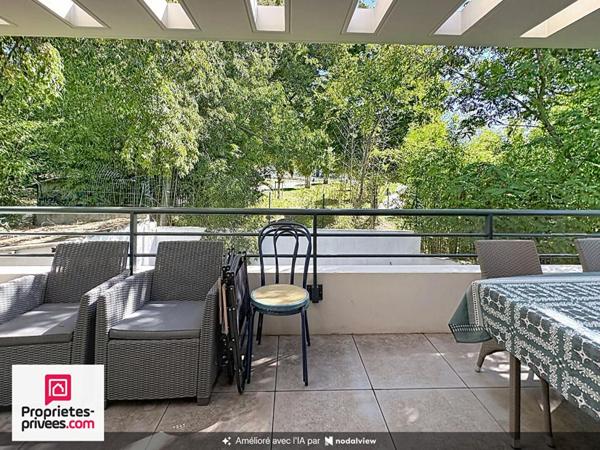 Appartement T4 dernier étage avec deux terrasses et garage