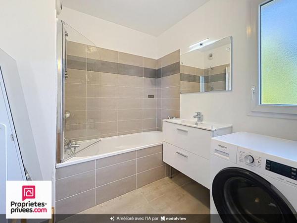 Appartement T4 dernier étage avec deux terrasses et garage