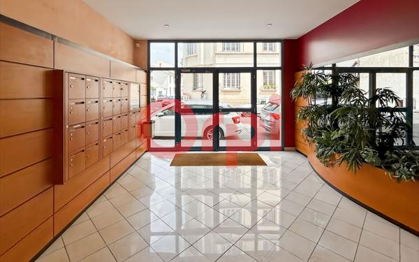 Appartement à vendre    2 pièces • 35,52 m2 Lyon 8
