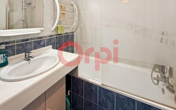 Appartement à vendre    2 pièces • 35,52 m2 Lyon 8