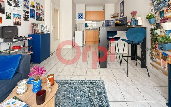 Appartement à vendre    2 pièces • 35,52 m2 Lyon 8