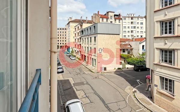 Appartement à vendre    2 pièces • 35,52 m2 Lyon 8