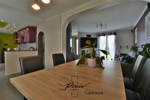 Maison familiale - potention de 5 chambres - 973 m²