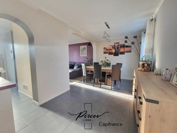 Maison familiale - potention de 5 chambres - 973 m²