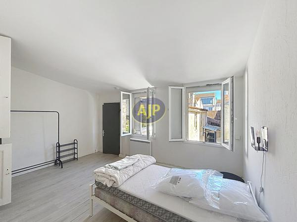 Location appartement Rochefort : 480 € - AJP Immobilier Rochefort