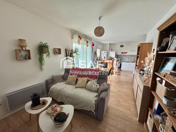 APPARTEMENT 2 CHAMBRES ET BALCON A NIORT