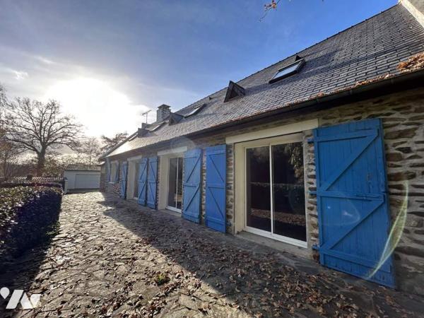 LONGERE EN BORD DE RIVIERE