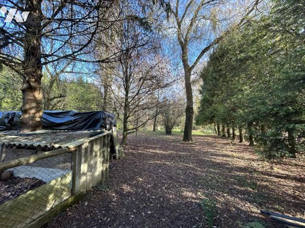 LONGERE EN BORD DE RIVIERE