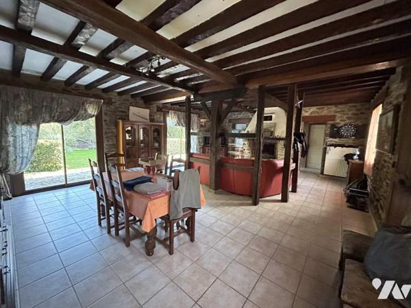 LONGERE EN BORD DE RIVIERE