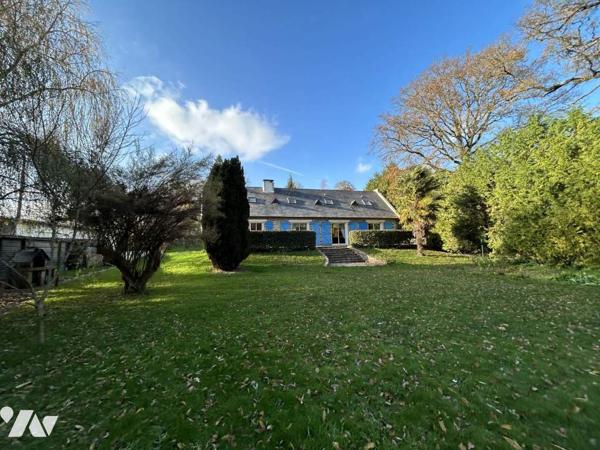 LONGERE EN BORD DE RIVIERE