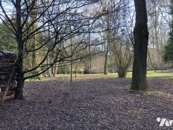 LONGERE EN BORD DE RIVIERE