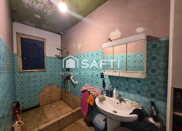 MAISON 5 CHAMBRES A RENOVER ENTIEREMENT