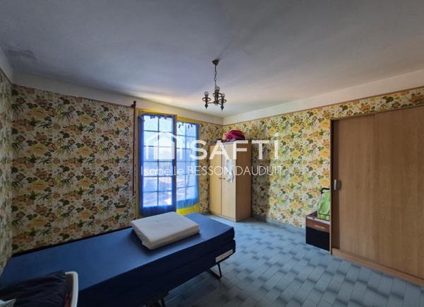 MAISON 5 CHAMBRES A RENOVER ENTIEREMENT