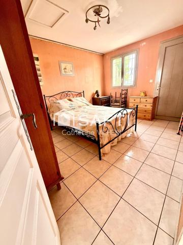 Quartier plagette , petite maison avec courette