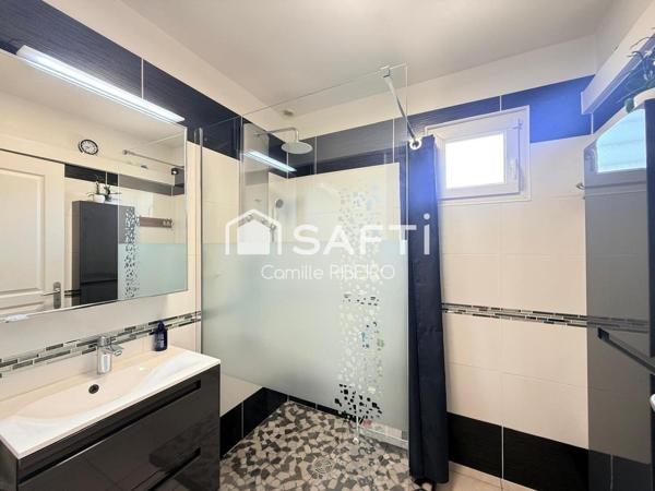 PERPIGNAN,SECTEUR CATALUNYA, MAISON 4 FACES PLAIN PIED, EXTERIEUR ARBORE, PISCINE