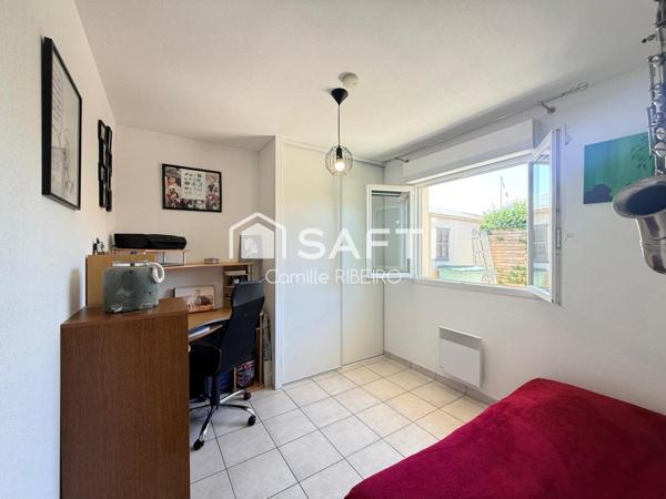 PERPIGNAN,SECTEUR CATALUNYA, MAISON 4 FACES PLAIN PIED, EXTERIEUR ARBORE, PISCINE